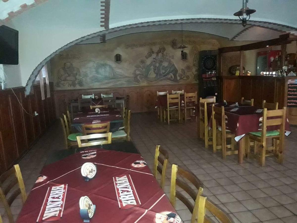 Penzion U Zeleneho Stromu Telnice Luaran gambar